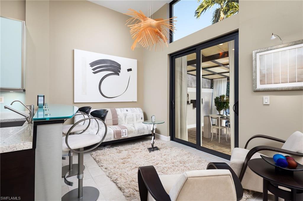 450 10th AVE S # 304