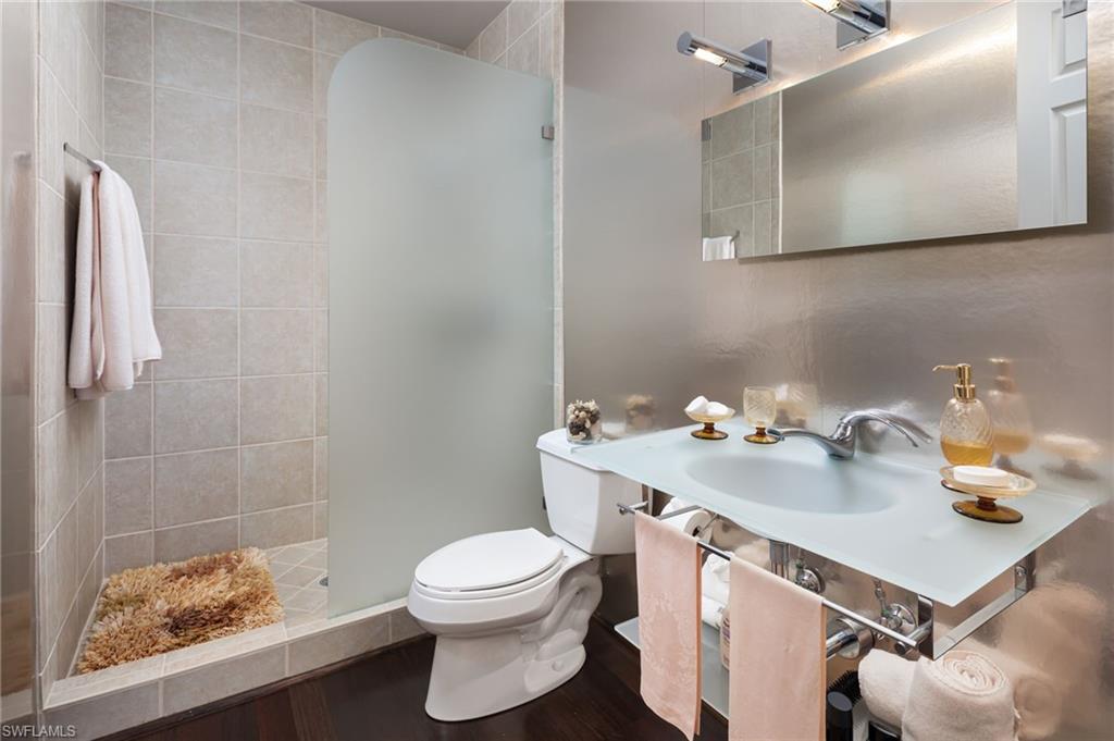 450 10th AVE S # 304