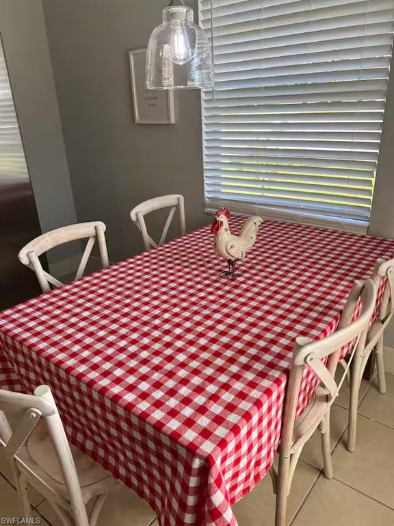 23302/23310 Robin DR