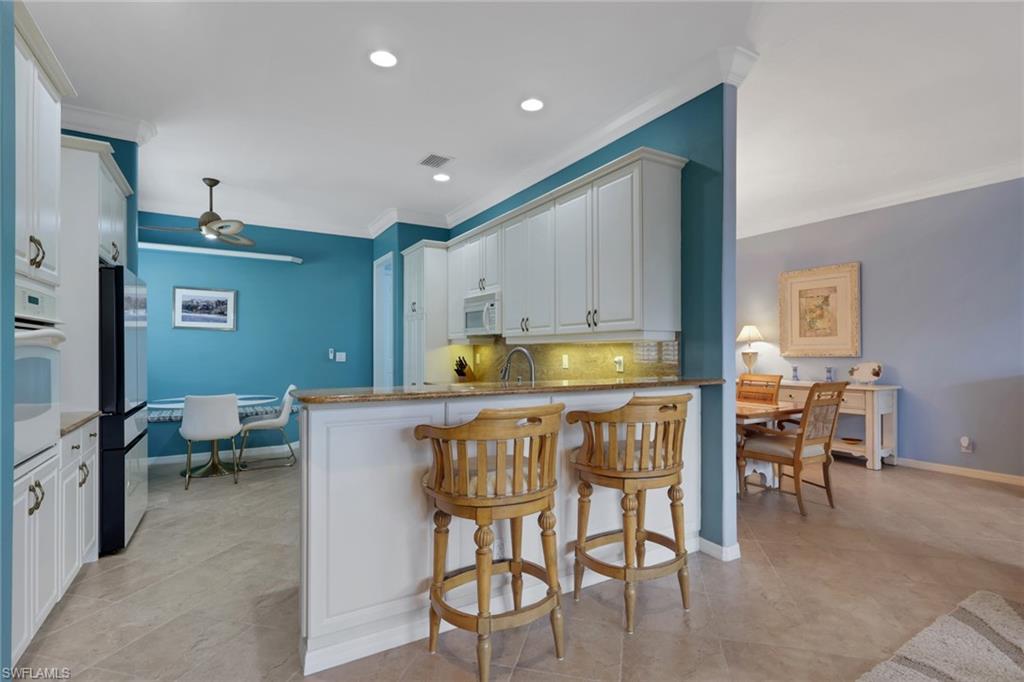 9348 Sun River WAY