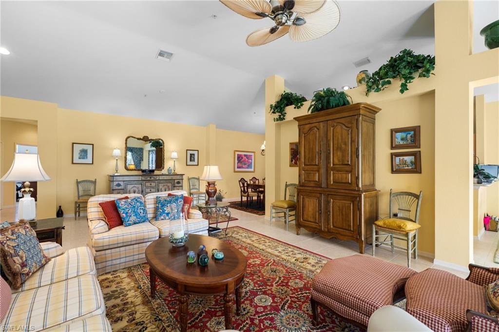 1595 Winding Oaks WAY # 201