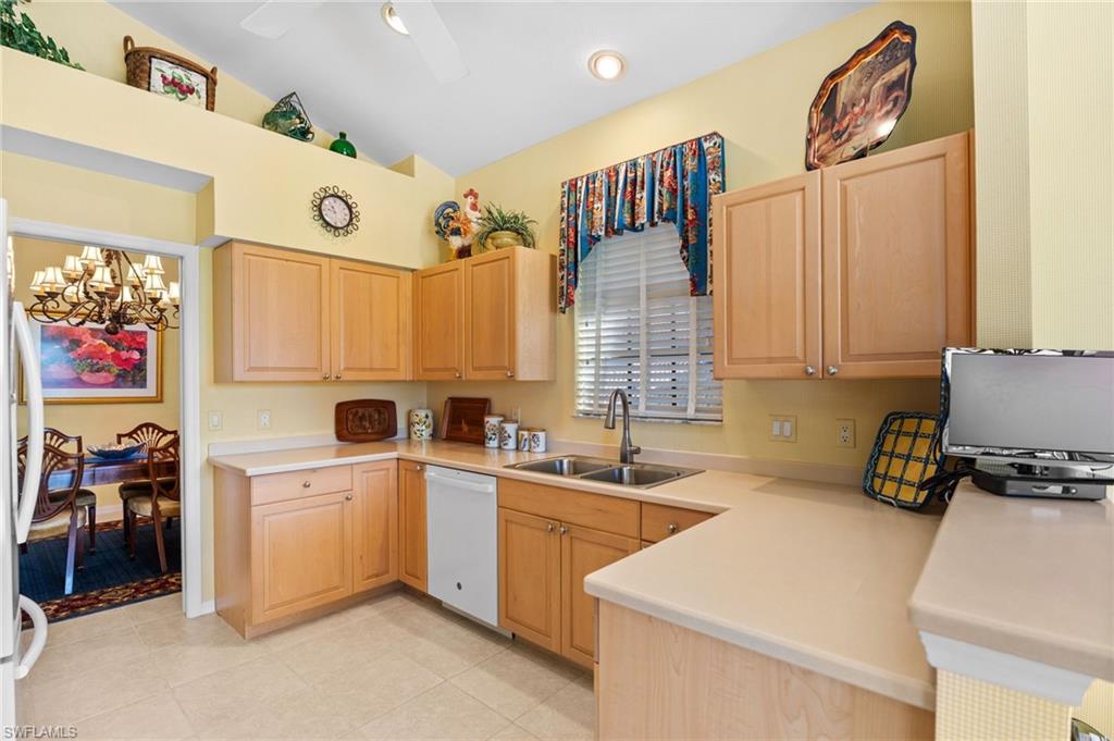 1595 Winding Oaks WAY # 201