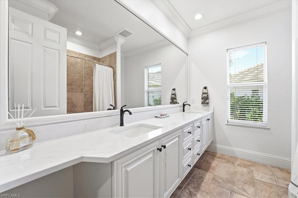 4785 Kittiwake CT