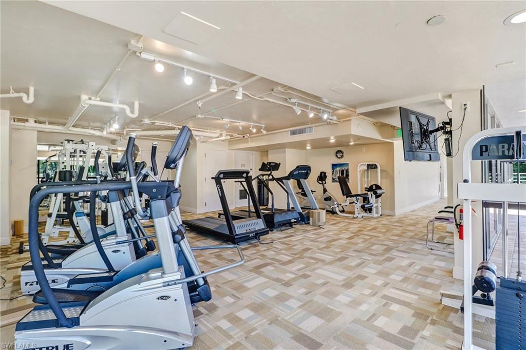 4751 Gulf Shore BLVD N # 702