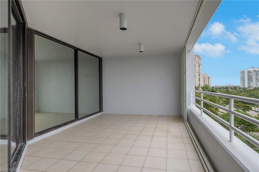 4751 Gulf Shore BLVD N # 702