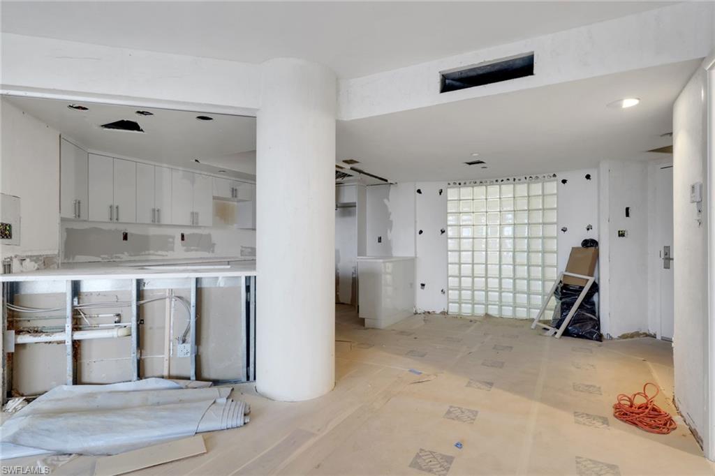 4751 Gulf Shore BLVD N # 702