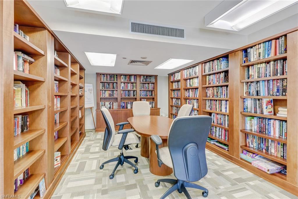 4751 Gulf Shore BLVD N # 702