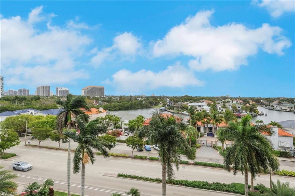 4751 Gulf Shore BLVD N # 702