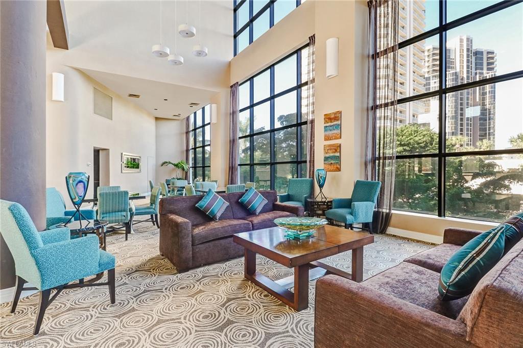 4751 Gulf Shore BLVD N # 702