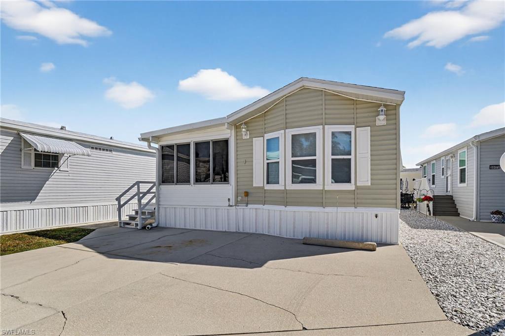 20169 Orange Tree LN