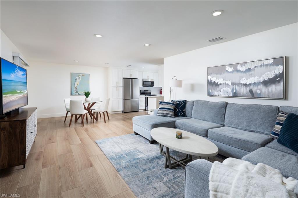 1595 Curlew AVE # 4