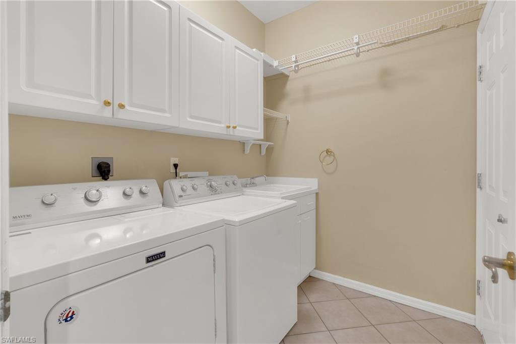 11239 Lakeland CIR
