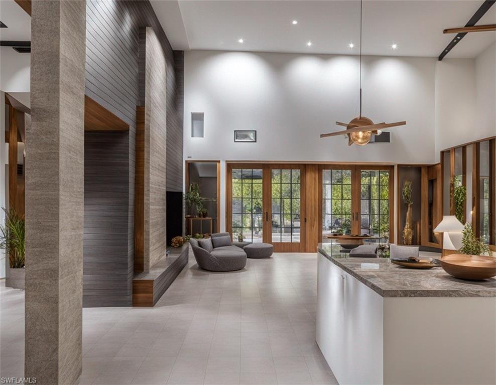 3600 Heritage LN