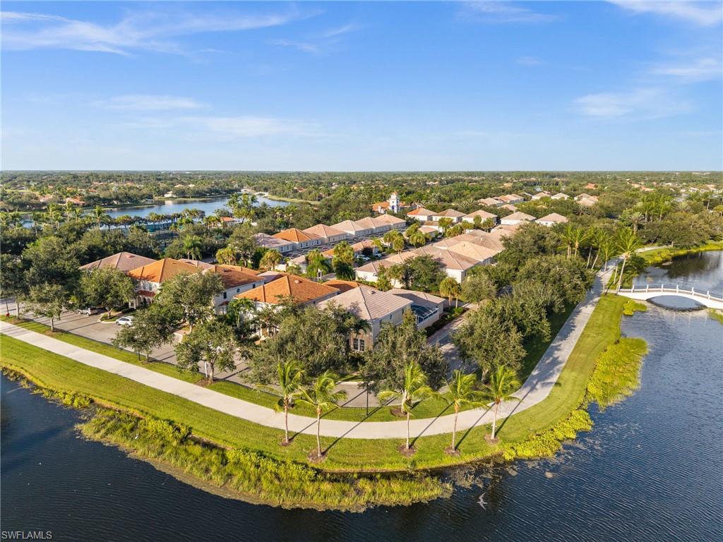 6072 Towncenter CIR