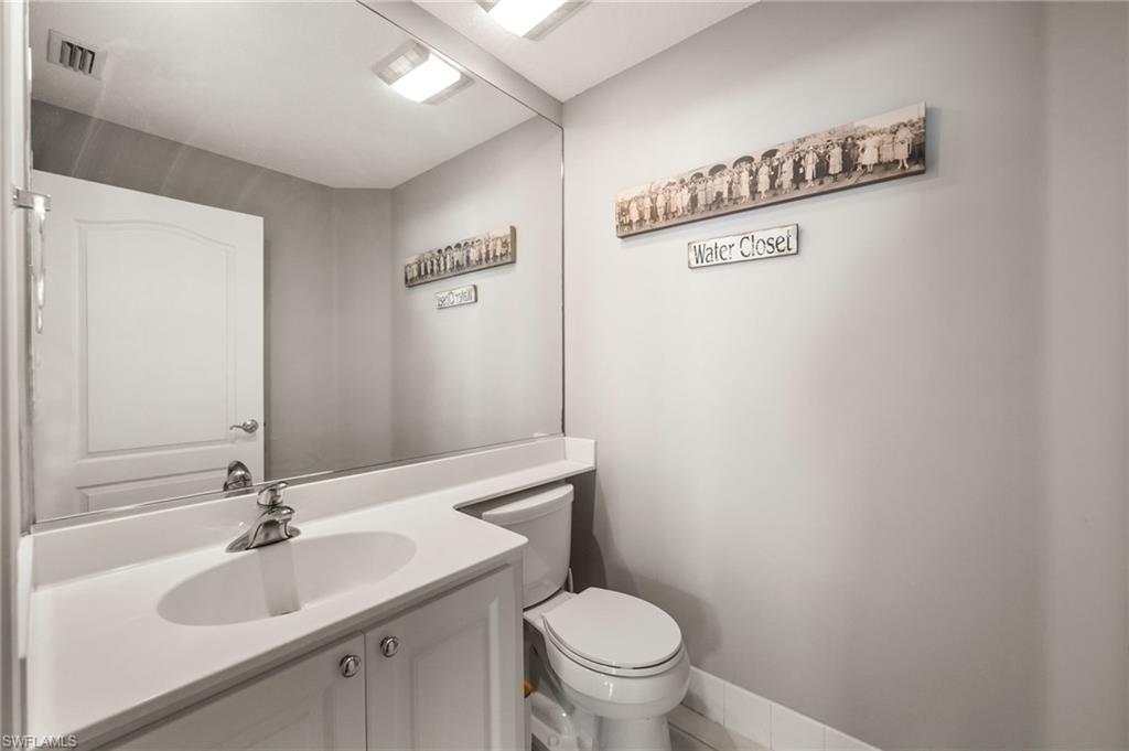 6072 Towncenter CIR