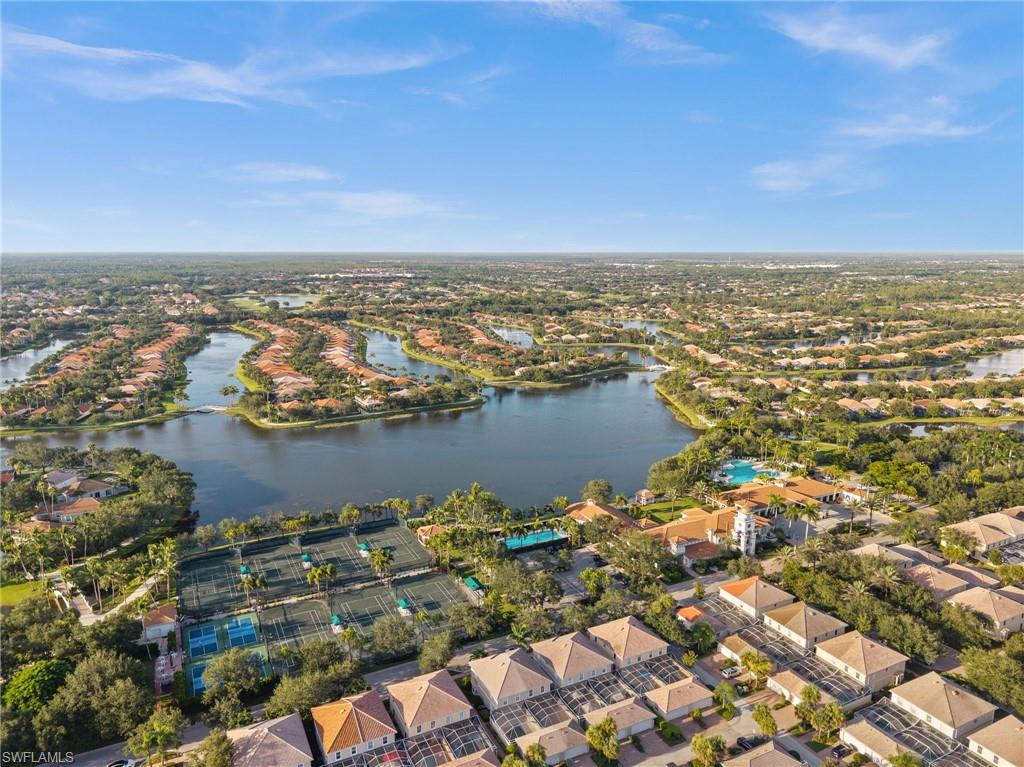 6072 Towncenter CIR