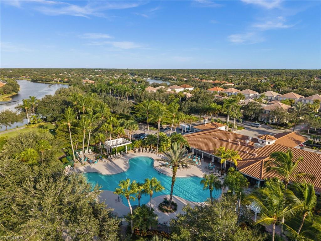 6072 Towncenter CIR