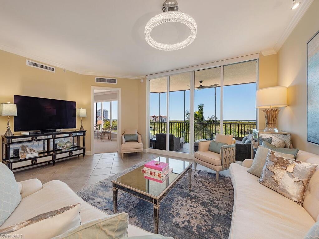 23850 Via Italia CIR # 403