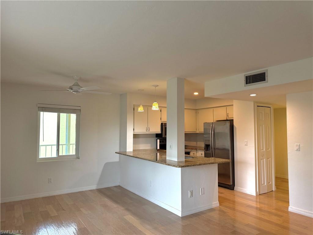 1001 Foxfire LN # 301