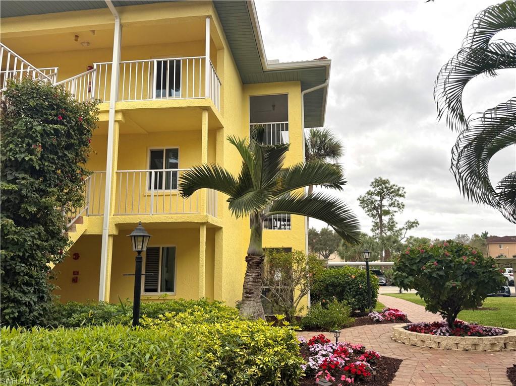 1001 Foxfire LN # 301