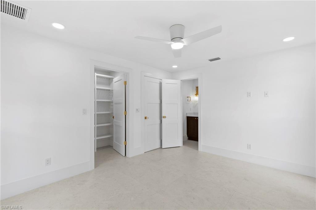 17 Knights Bridge RD