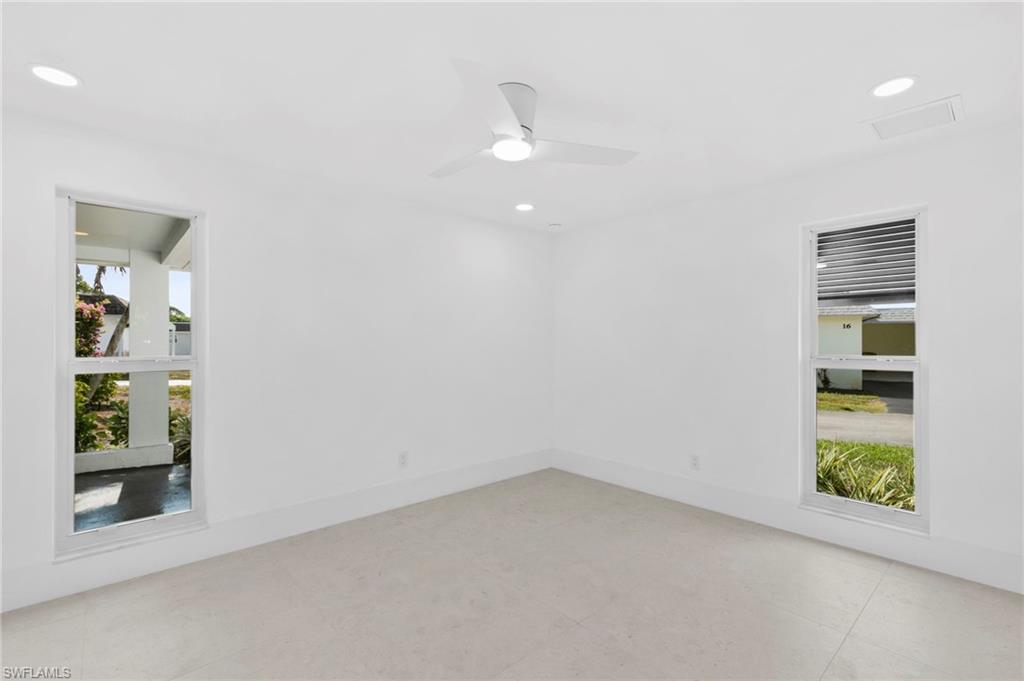 17 Knights Bridge RD