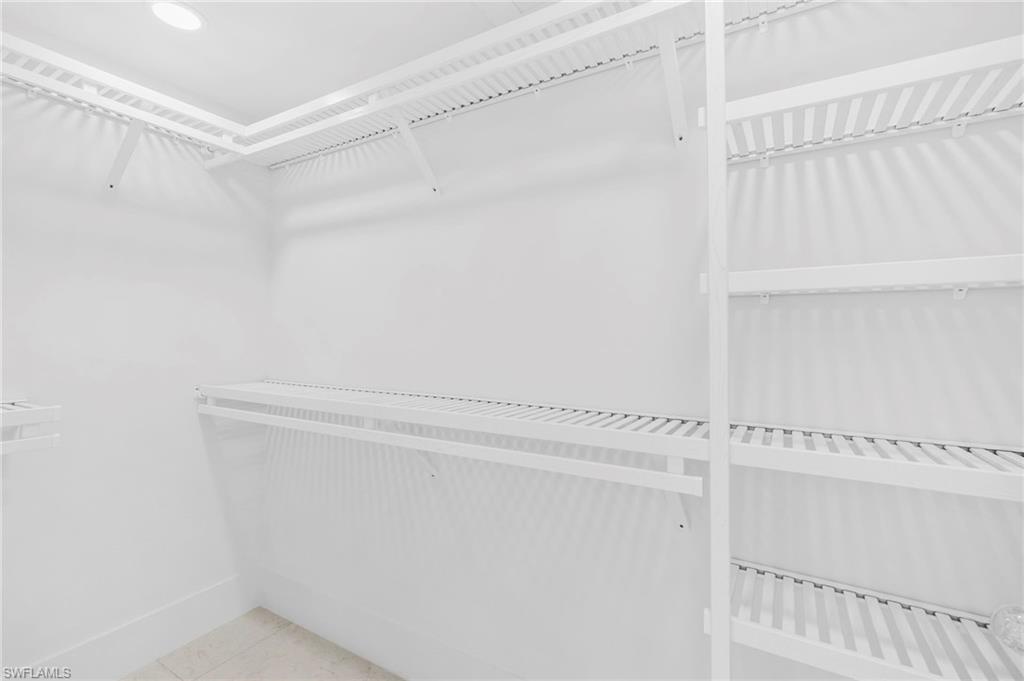 17 Knights Bridge RD