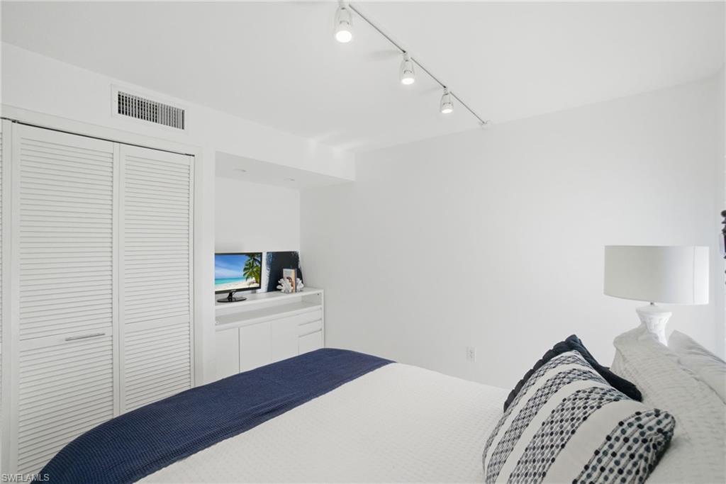 53 High Point CIR W # 212