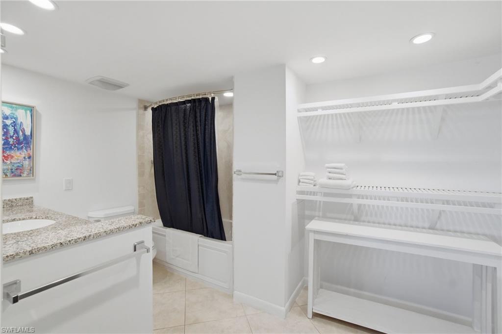 53 High Point CIR W # 212