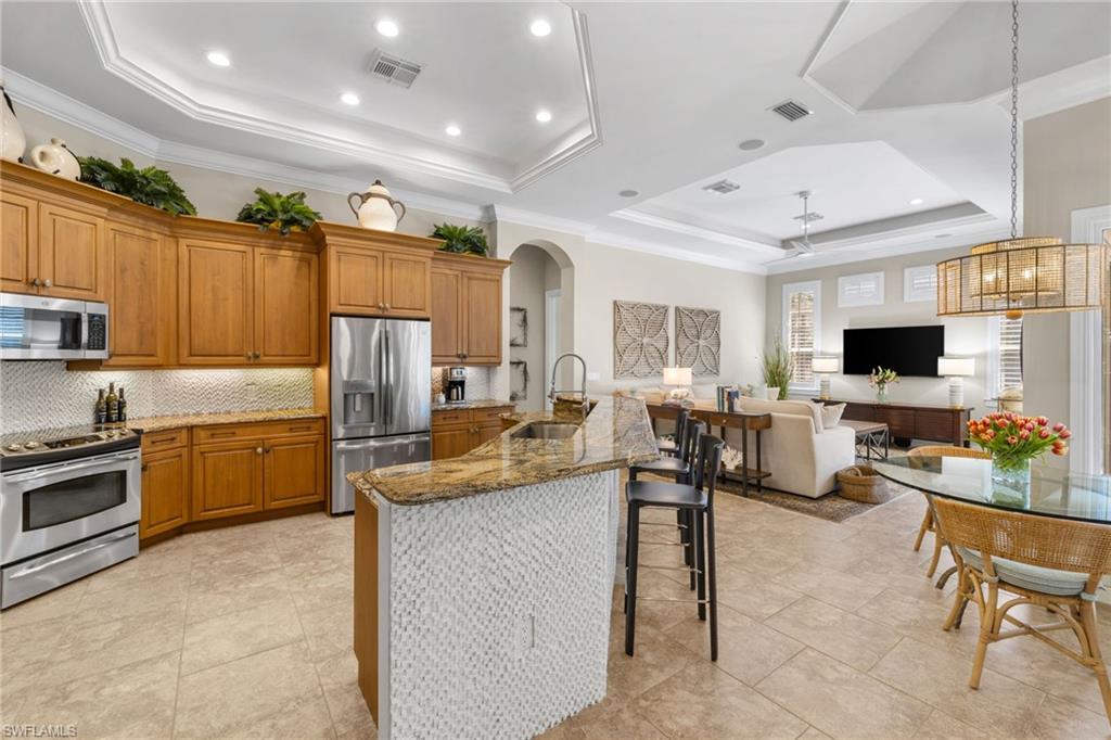 347 Saddlebrook LN