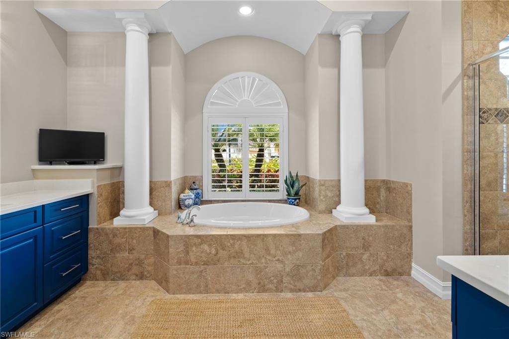 347 Saddlebrook LN