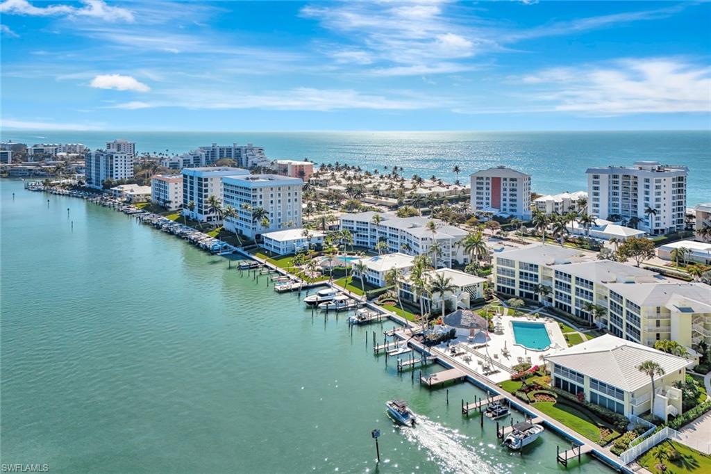 2850 Gulf Shore BLVD N # 201