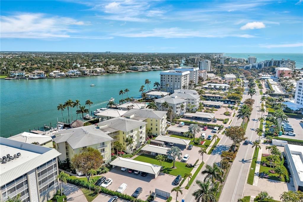 2850 Gulf Shore BLVD N # 201