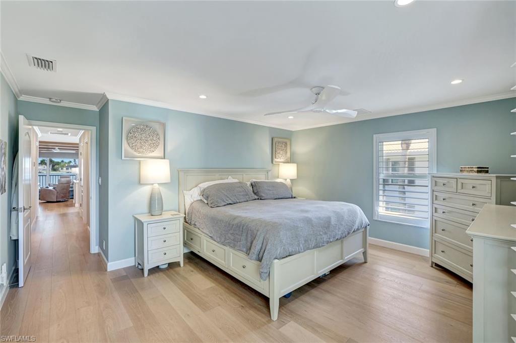 2850 Gulf Shore BLVD N # 201