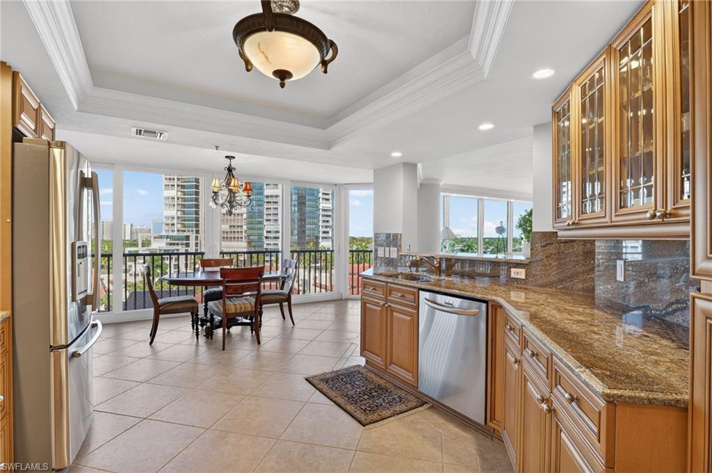 4651 Gulf Shore BLVD N # 607