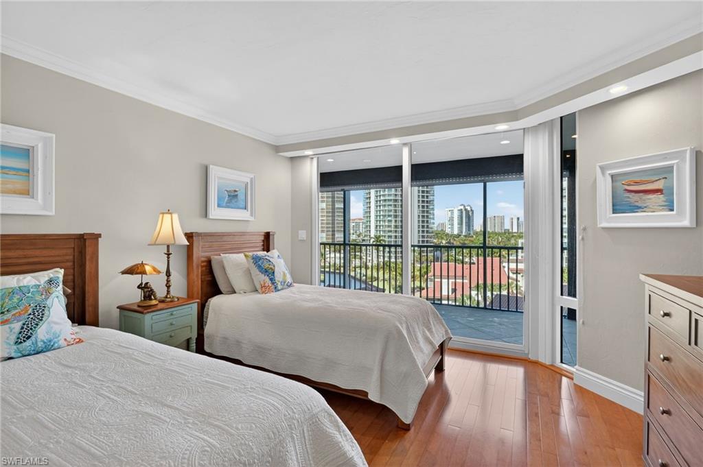 4651 Gulf Shore BLVD N # 607