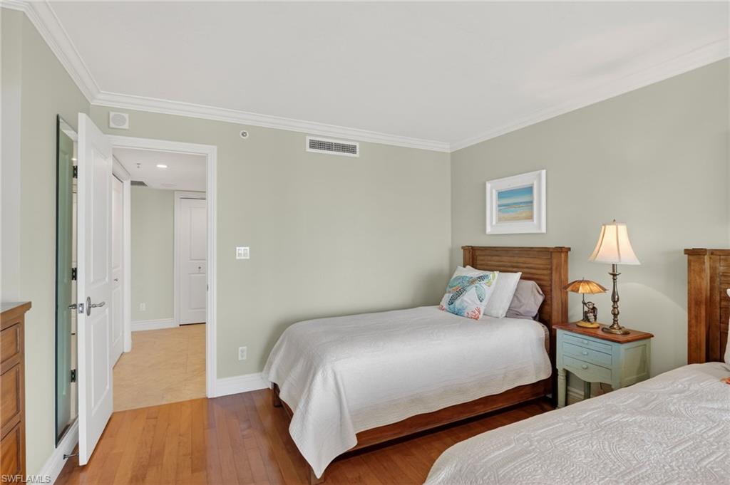 4651 Gulf Shore BLVD N # 607