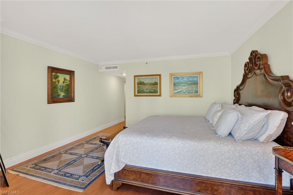 4651 Gulf Shore BLVD N # 607