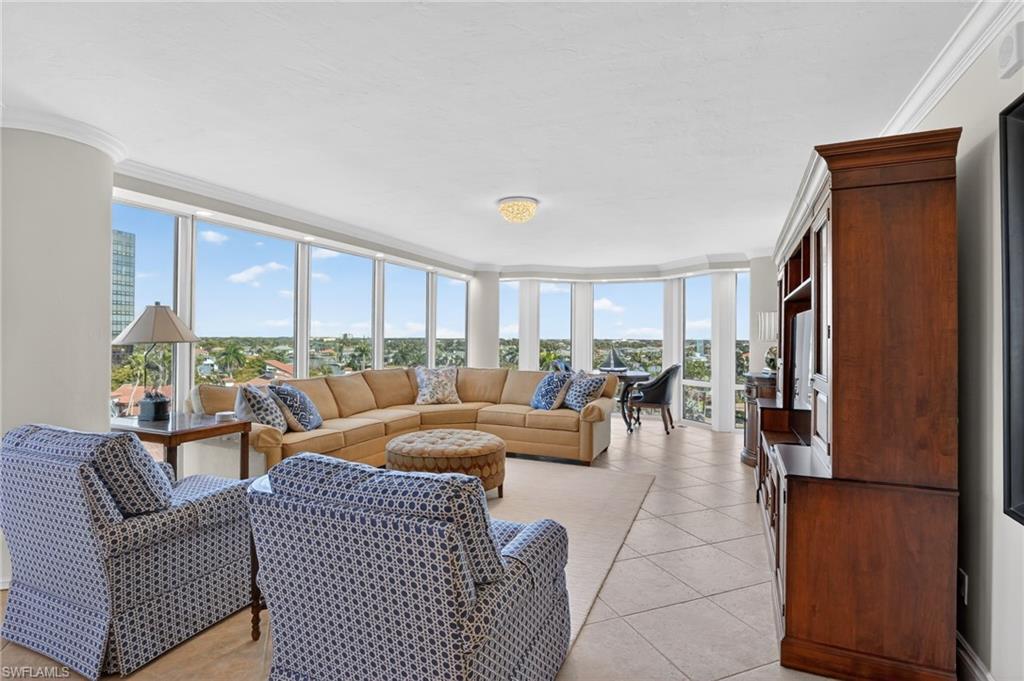 4651 Gulf Shore BLVD N # 607