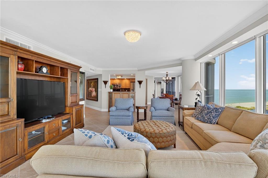 4651 Gulf Shore BLVD N # 607