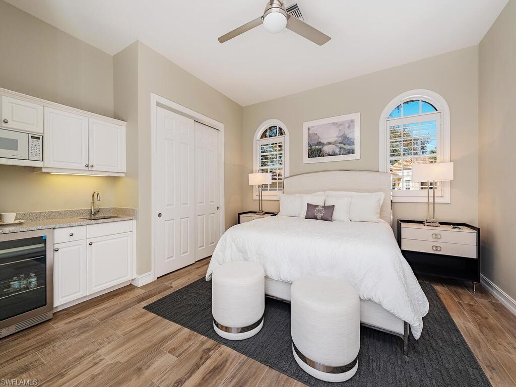 3613 Olde Cottage LN