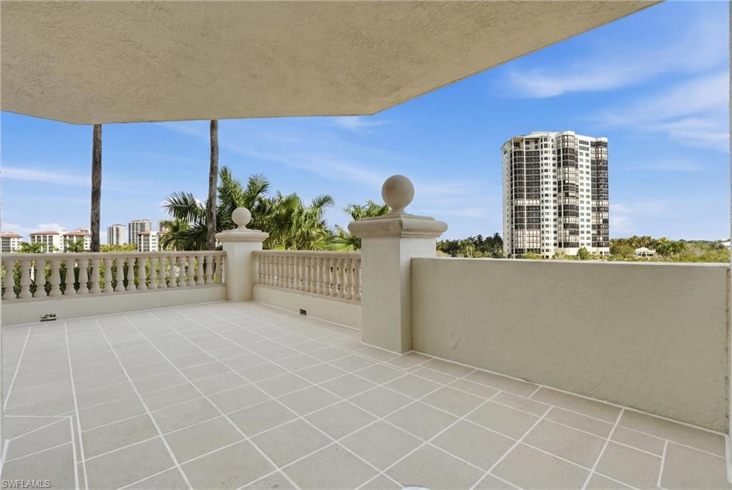 5051 Pelican Colony BLVD # 301