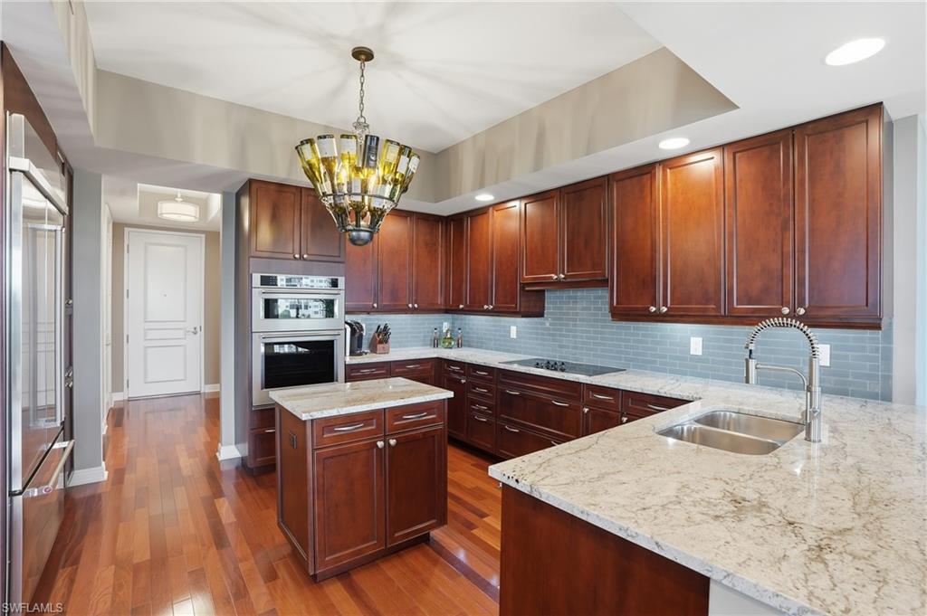 5051 Pelican Colony BLVD # 301