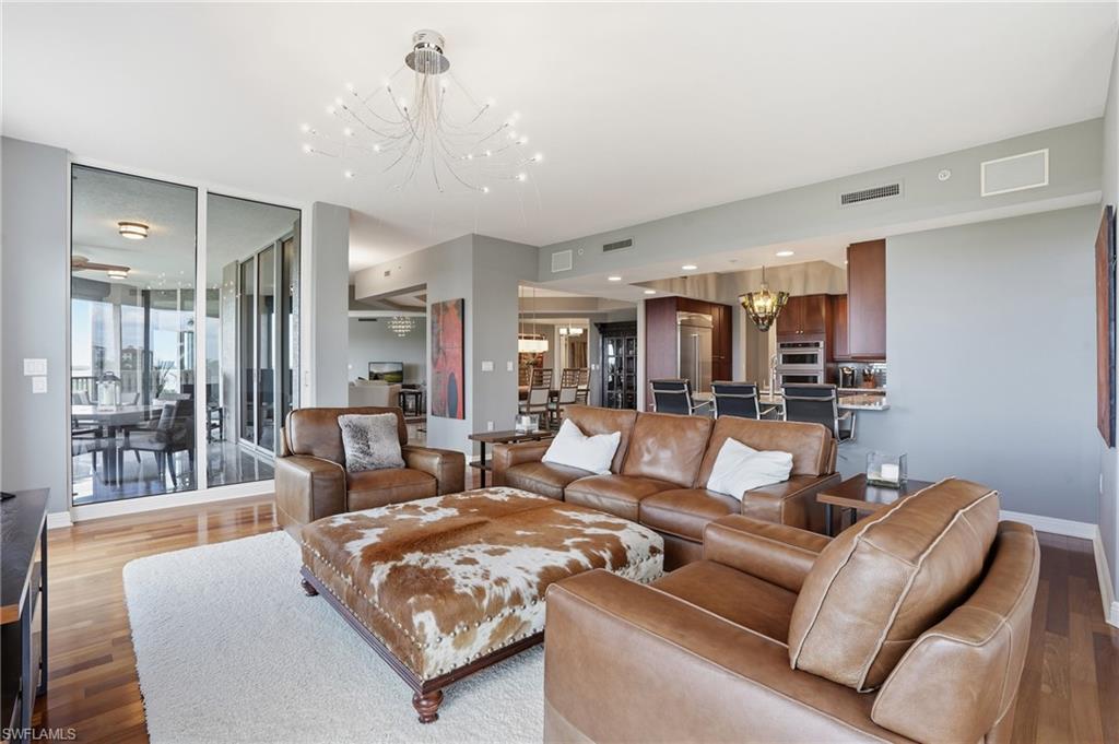 5051 Pelican Colony BLVD # 301