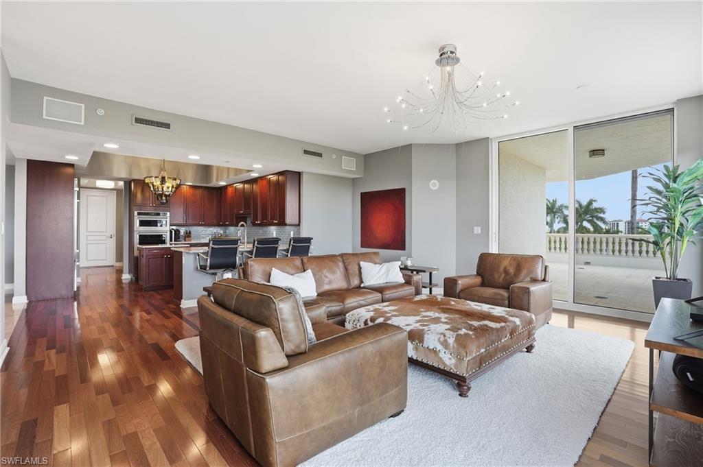 5051 Pelican Colony BLVD # 301