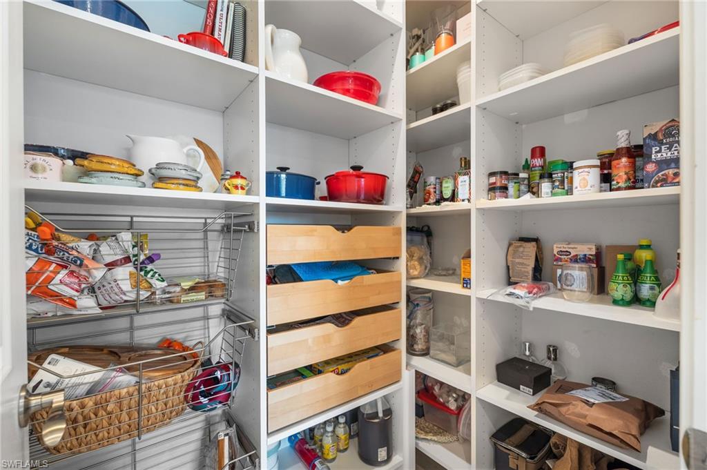 4620 Arboretum CIR 201