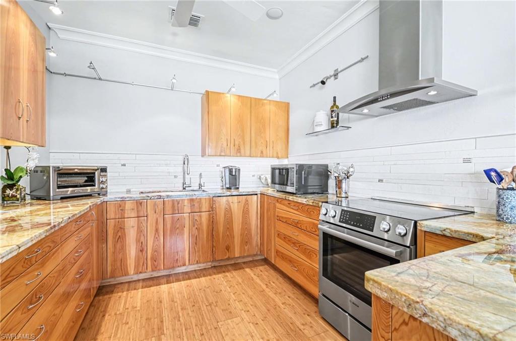 2206 Gulf Shore BLVD N # 2 Unit: G-2
