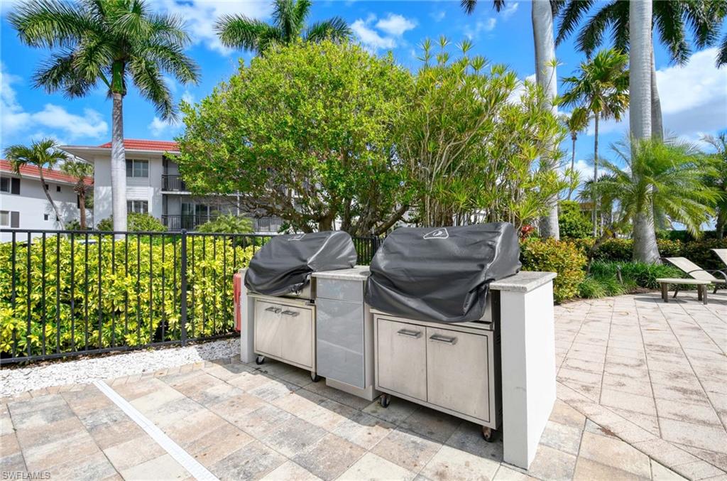 2206 Gulf Shore BLVD N # 2 Unit: G-2