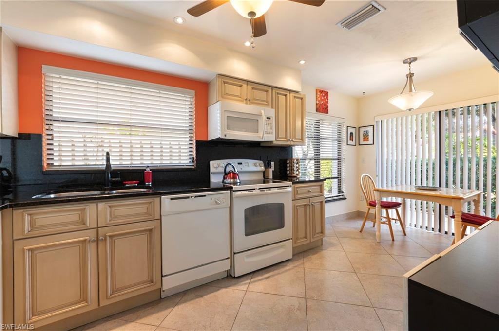 515 Beachwalk CIR