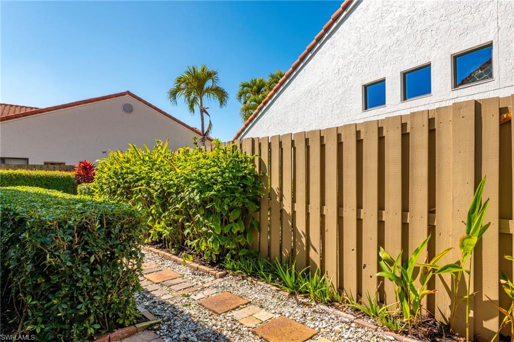 515 Beachwalk CIR